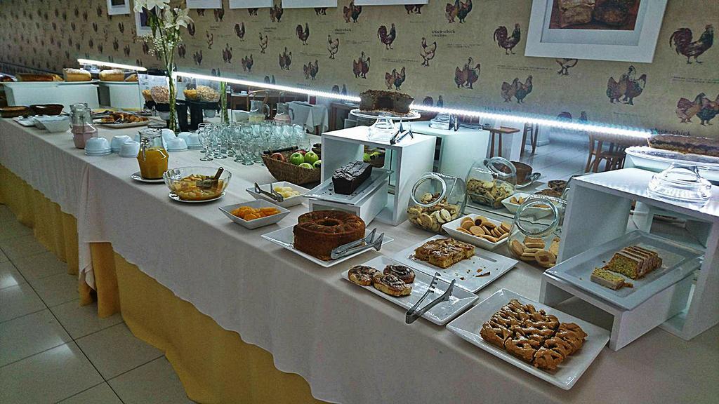 Hotel Libertador Tandil Kültér fotó