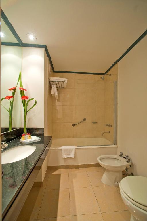 Hotel Libertador Tandil Kültér fotó