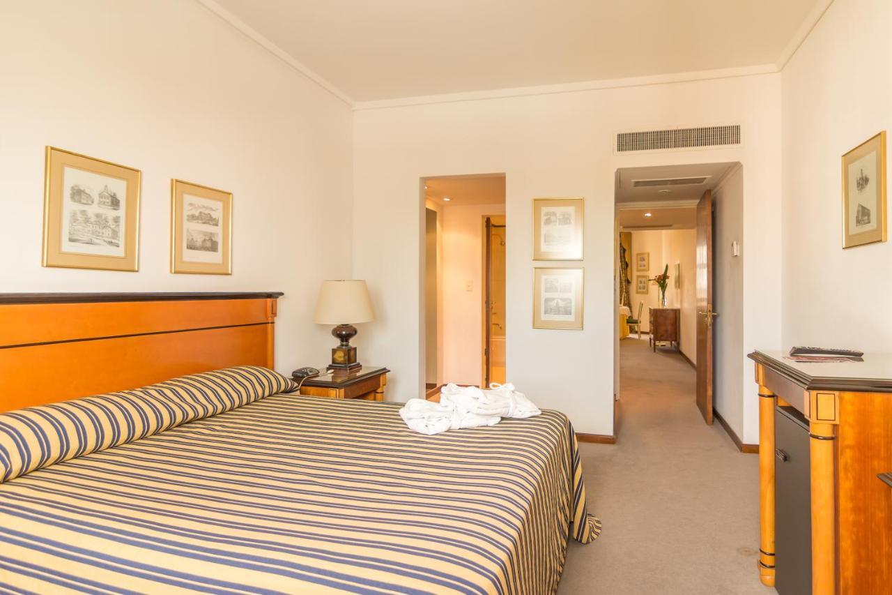 Hotel Libertador Tandil Kültér fotó