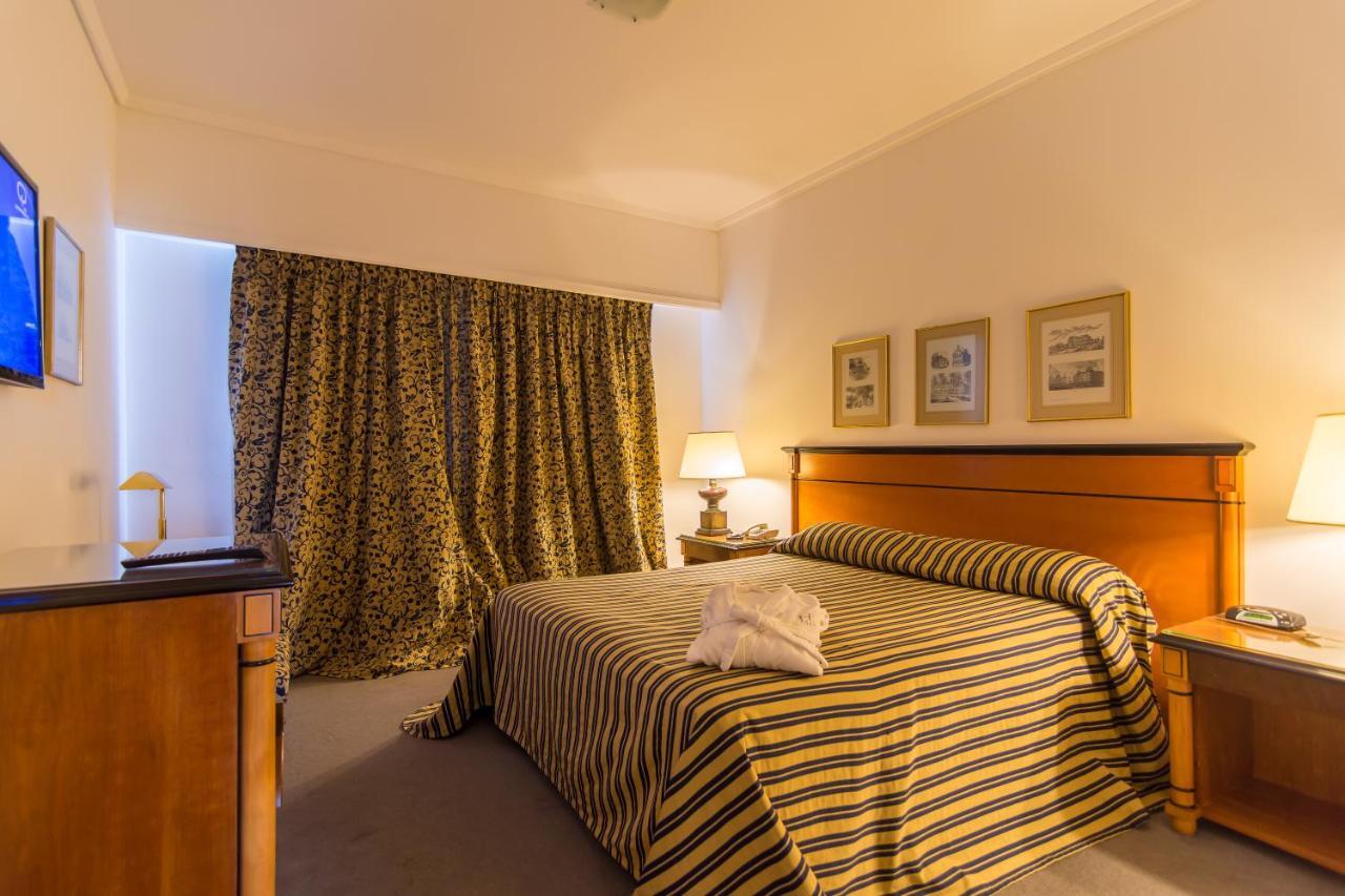 Hotel Libertador Tandil Kültér fotó
