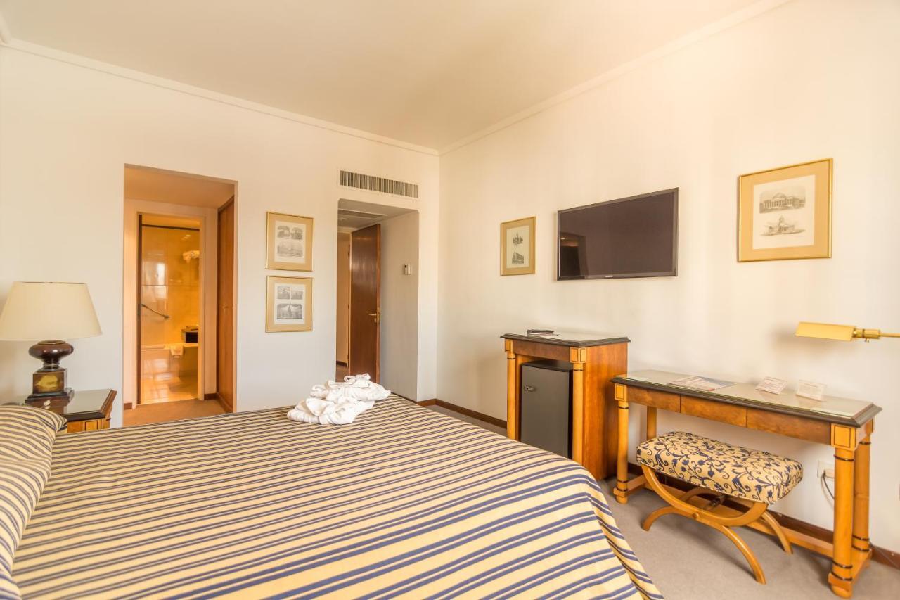 Hotel Libertador Tandil Kültér fotó