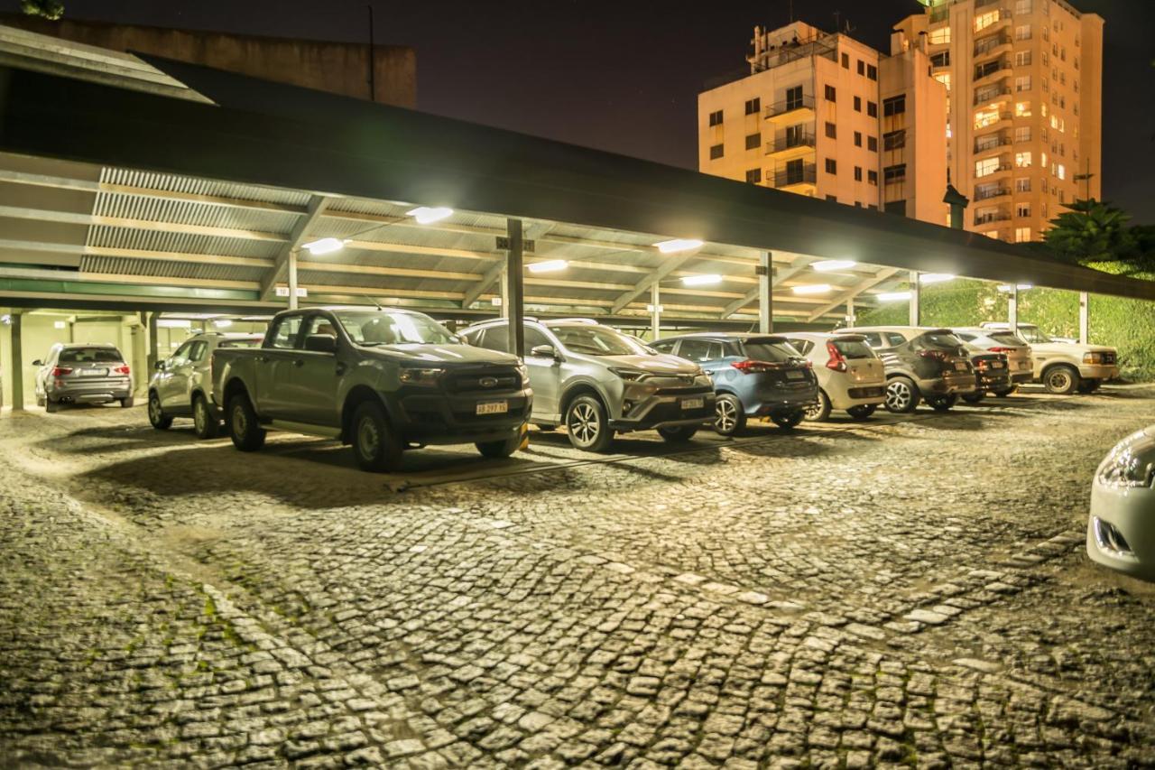 Hotel Libertador Tandil Kültér fotó